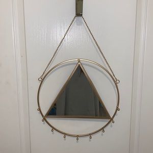 Mirror/jewelry hanger